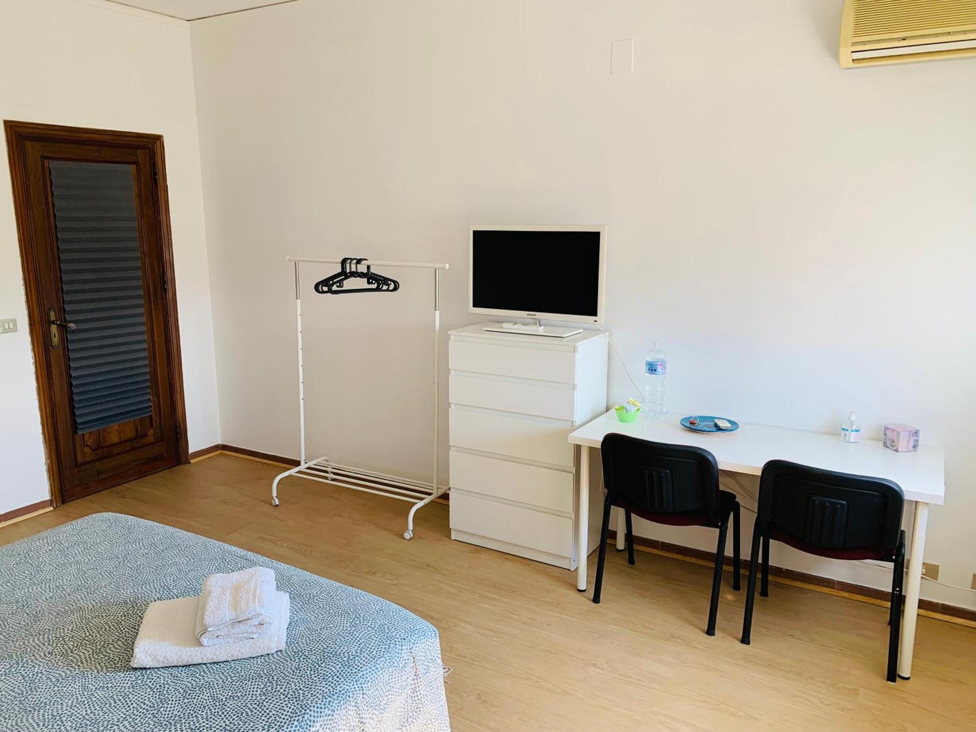 STUDIO - APARTMENT - Sostegno d'amore Palermo Esterno foto